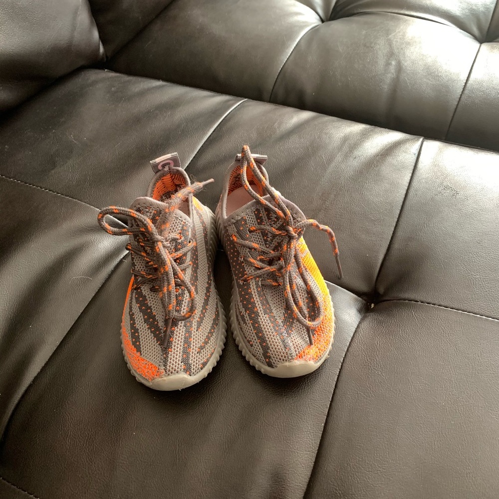 Toddler sneakers